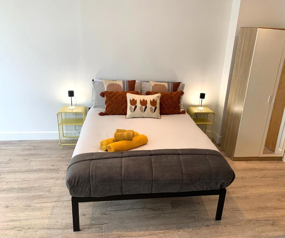 Modern Studio Flat Near Highbury & Islington Station London Exteriör bild
