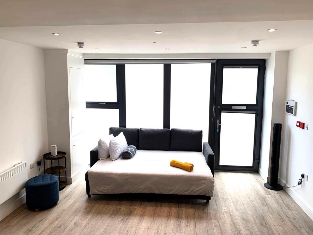 Modern Studio Flat Near Highbury & Islington Station London Exteriör bild